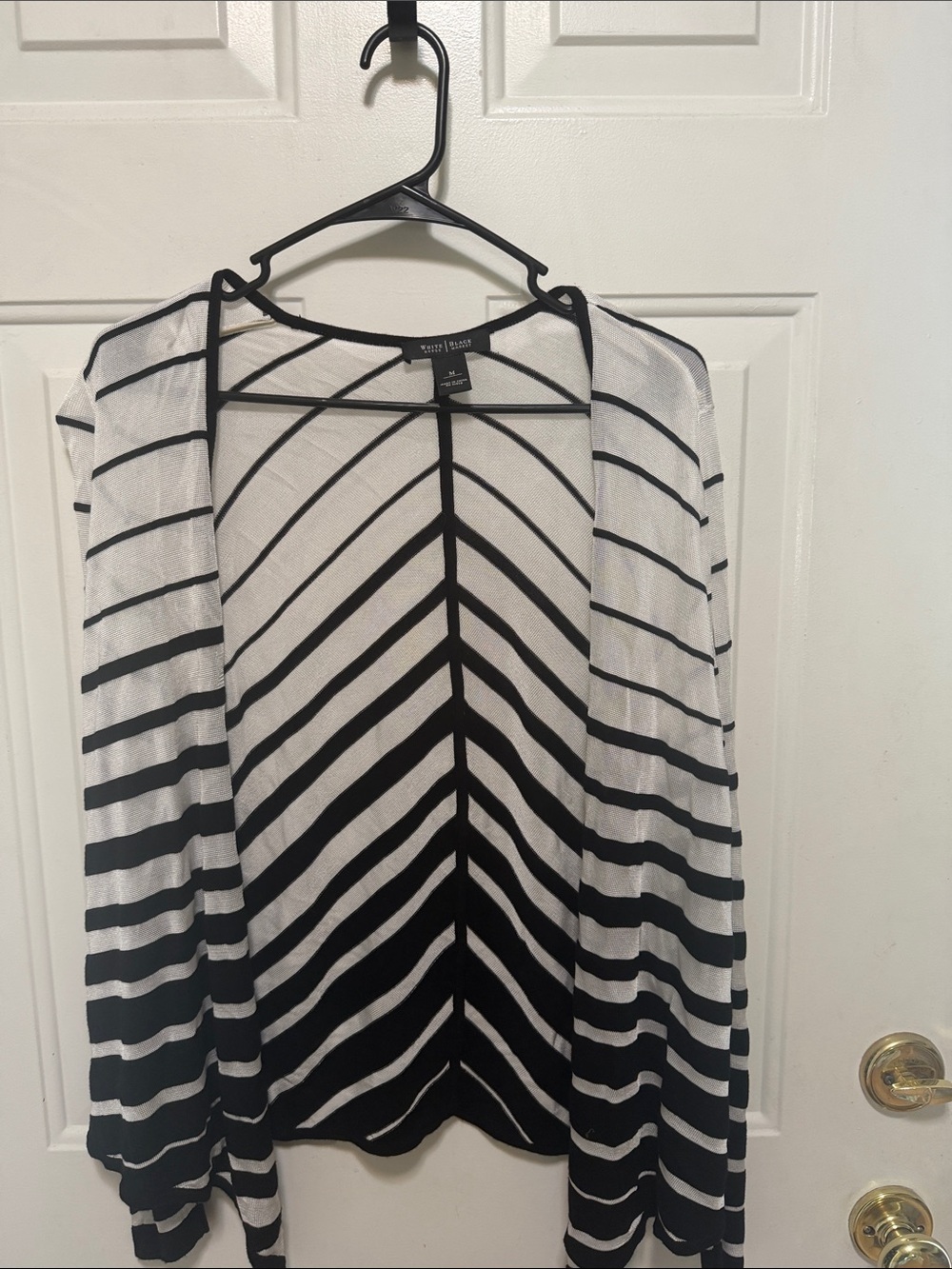 White House Black Market Black & White Chevron Stripe Open Cardigan